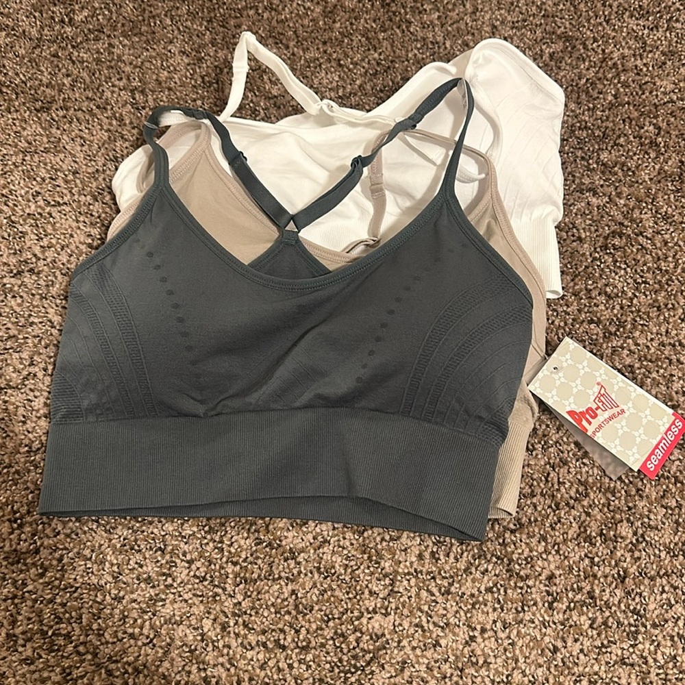 (3) brand new Profit Seamless Sports Bras